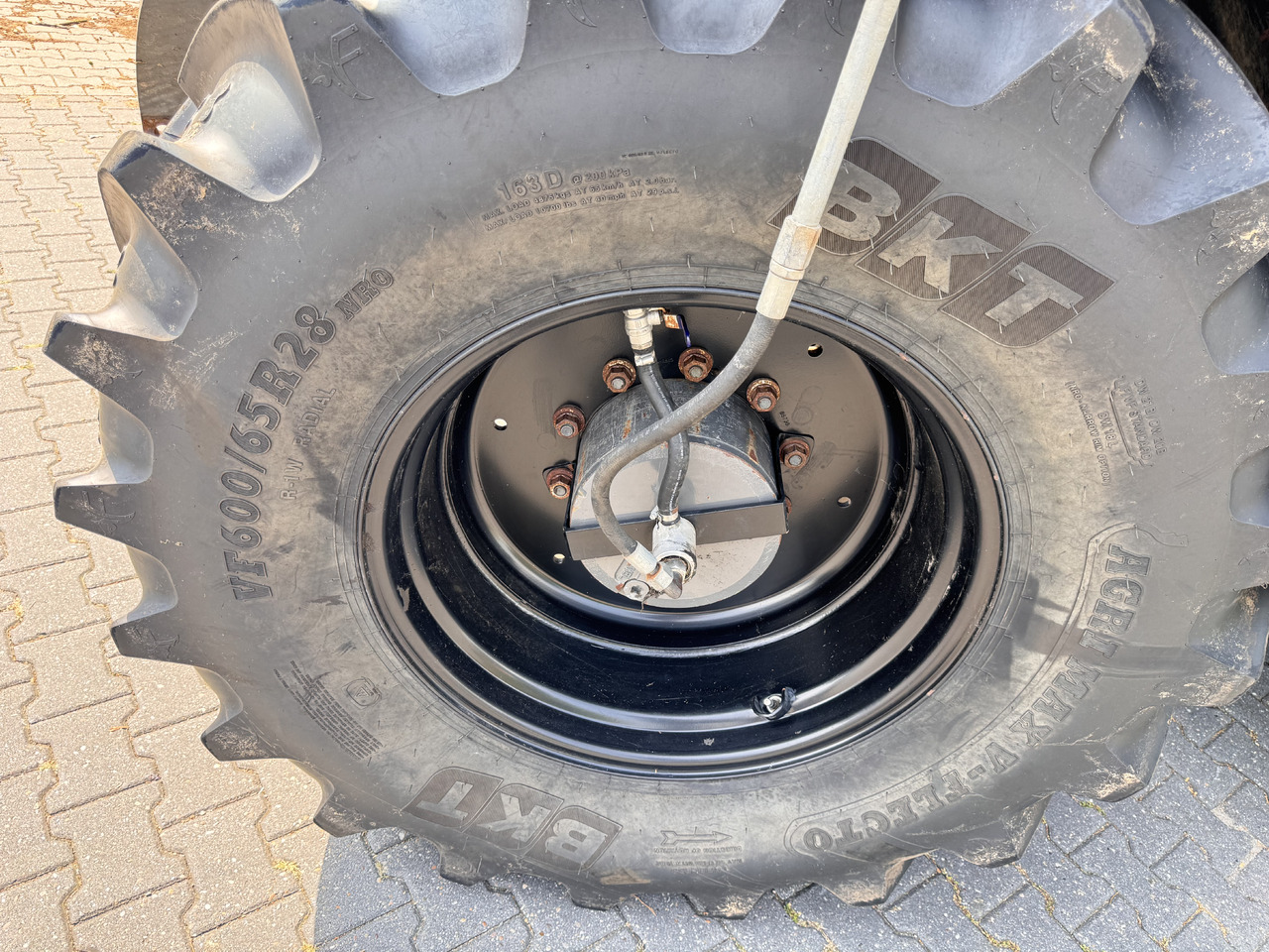 Tractor VALTRA T214 Direct