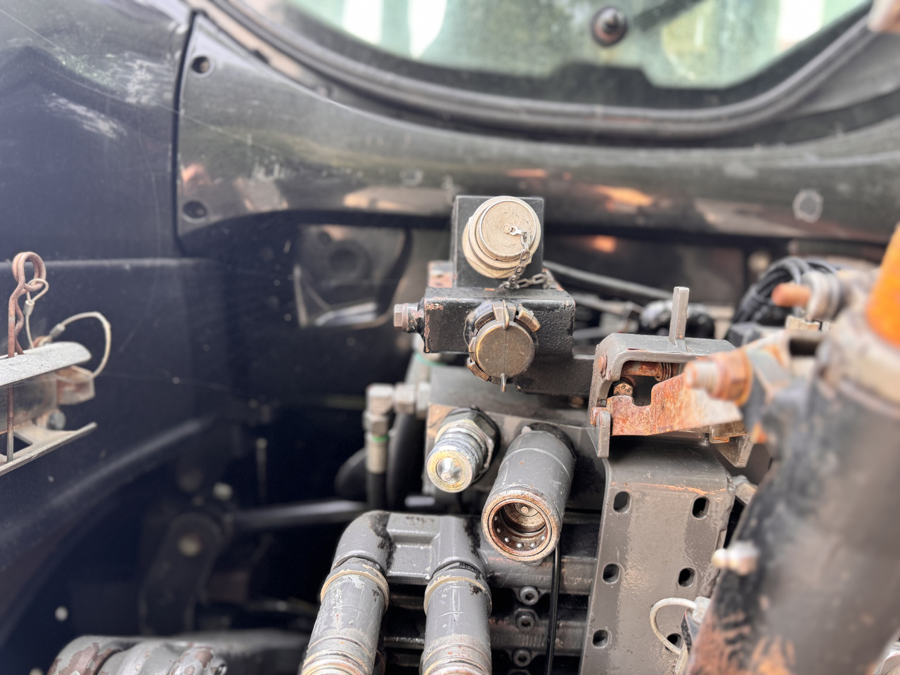 Tractor VALTRA T214 Direct