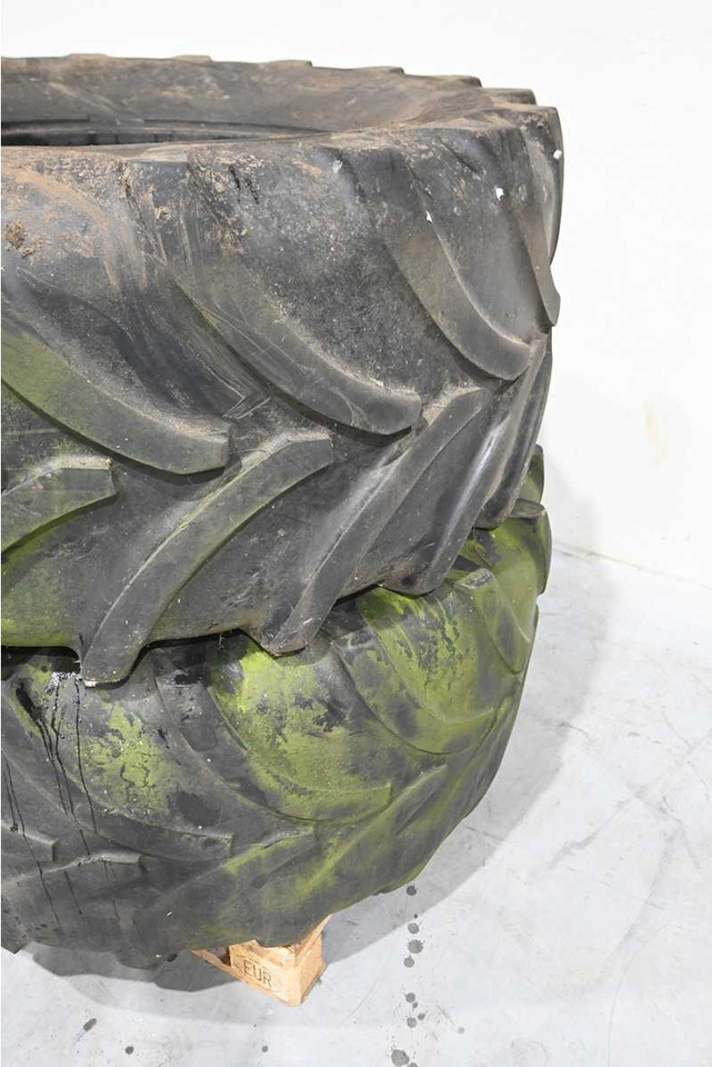 Tractor VREDESTEIN 600/65R28 TRACTOR TIRE (2X)