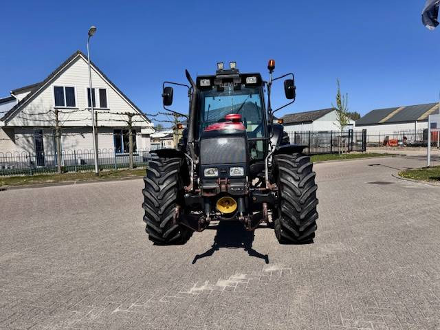 Tractor Valtra 6400, Luchtremmen, Fronthef, Frontaftakas