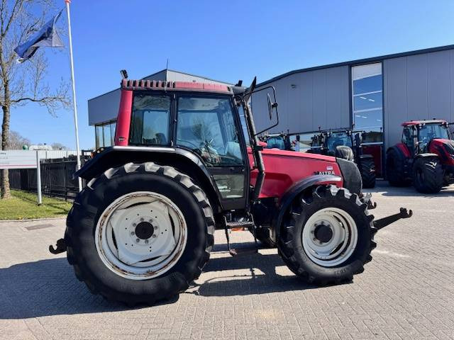 Tractor Valtra 6400, Luchtremmen, Fronthef, Frontaftakas