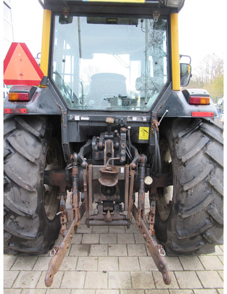 Tractor Valtra A75 4x2 + Fronthef VALMET