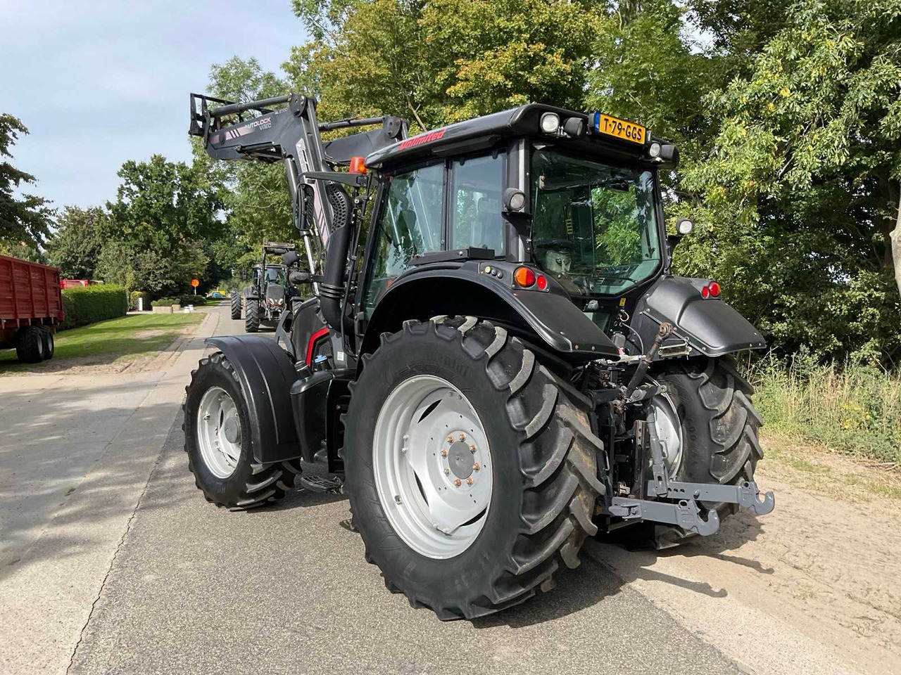 Tractor Valtra N123 Unlimited