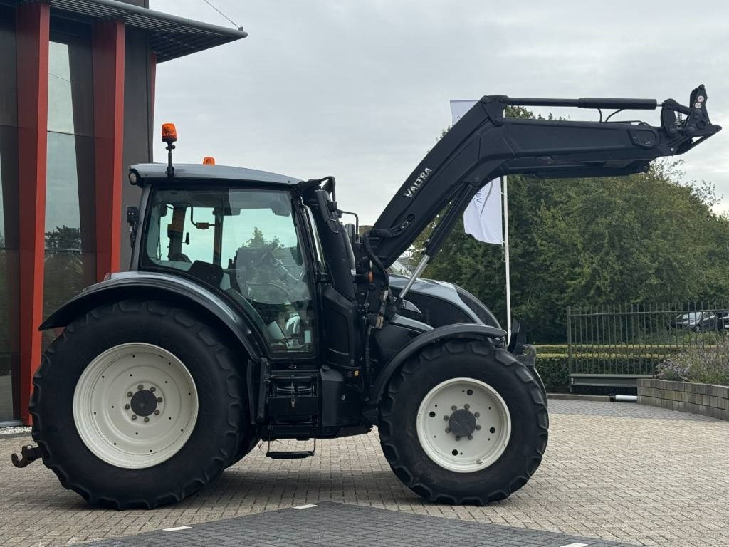 Tractor Valtra N174D, Frontlinkage + PTO, Frontloader, 3846 hours