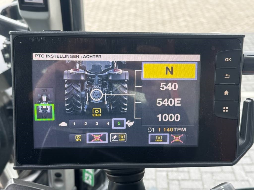 Tractor Valtra N174D, Frontlinkage + PTO, Frontloader, 3846 hours