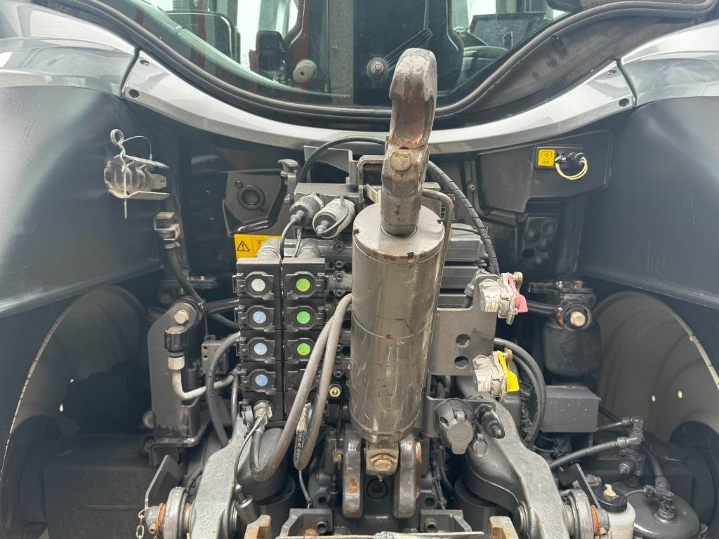 Tractor Valtra N174D, Frontlinkage + PTO, Frontloader, 3846 hours