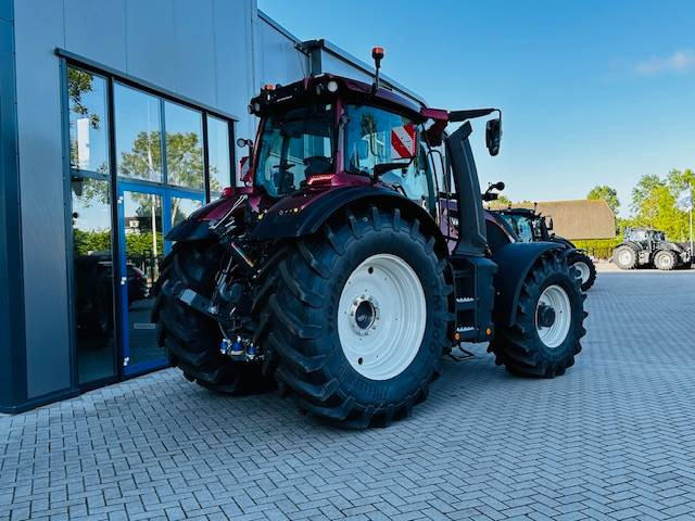 Tractor Valtra Q305 DEMO Super Compleet!