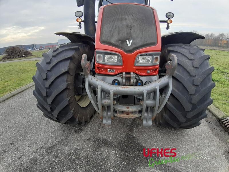 Tractor Valtra S 233