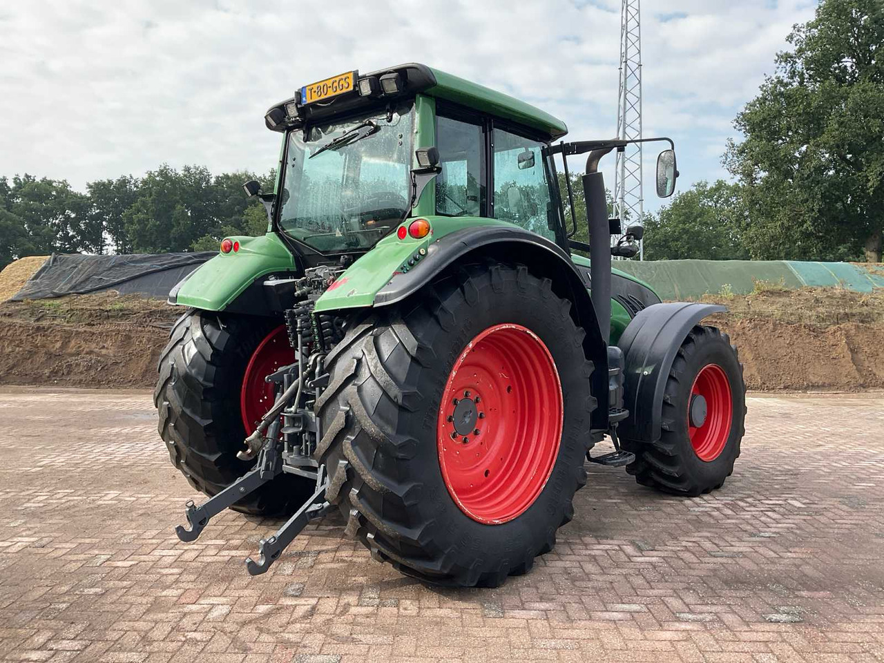 Tractor Valtra T163e