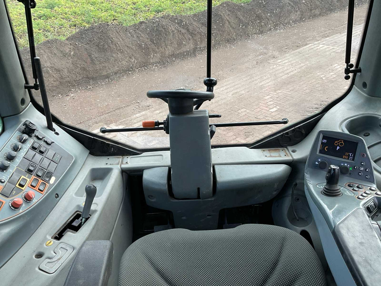 Tractor Valtra T163e