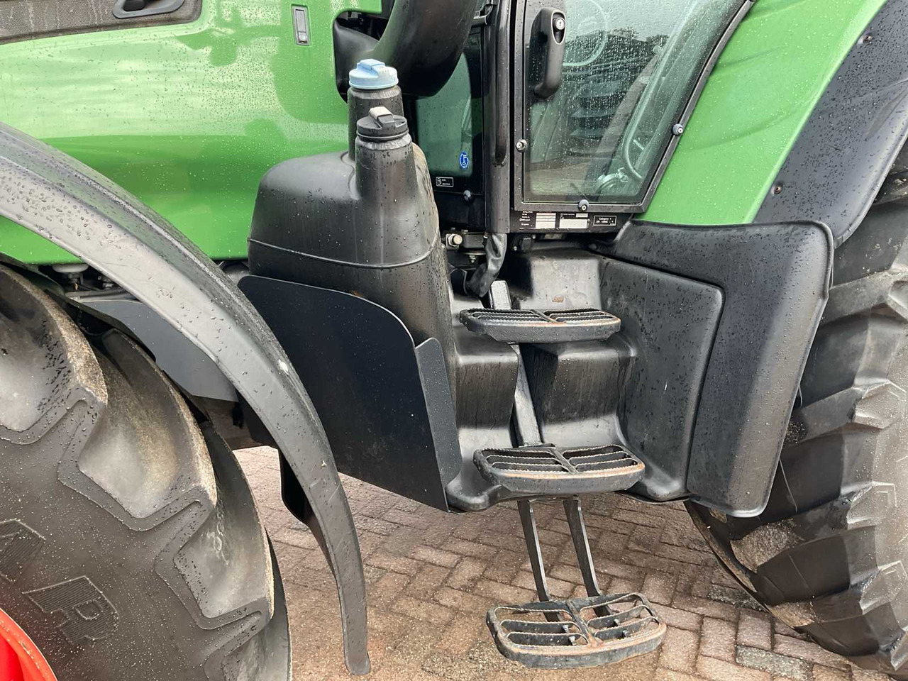 Tractor Valtra T163e