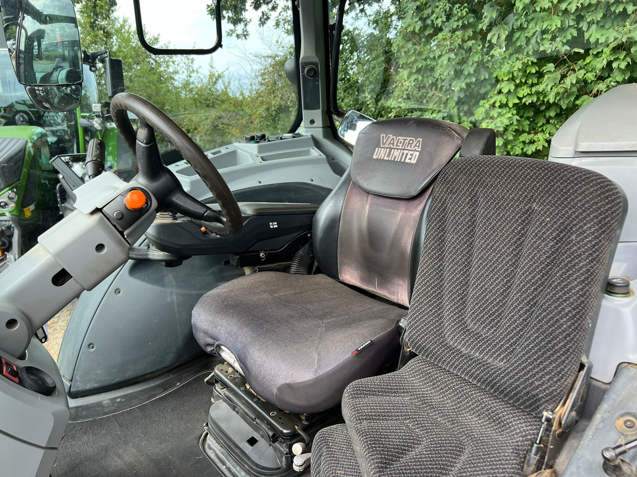 Tractor Valtra T174 Versu