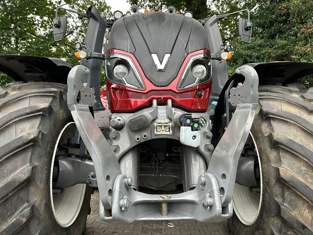 Tractor Valtra T214 Direct