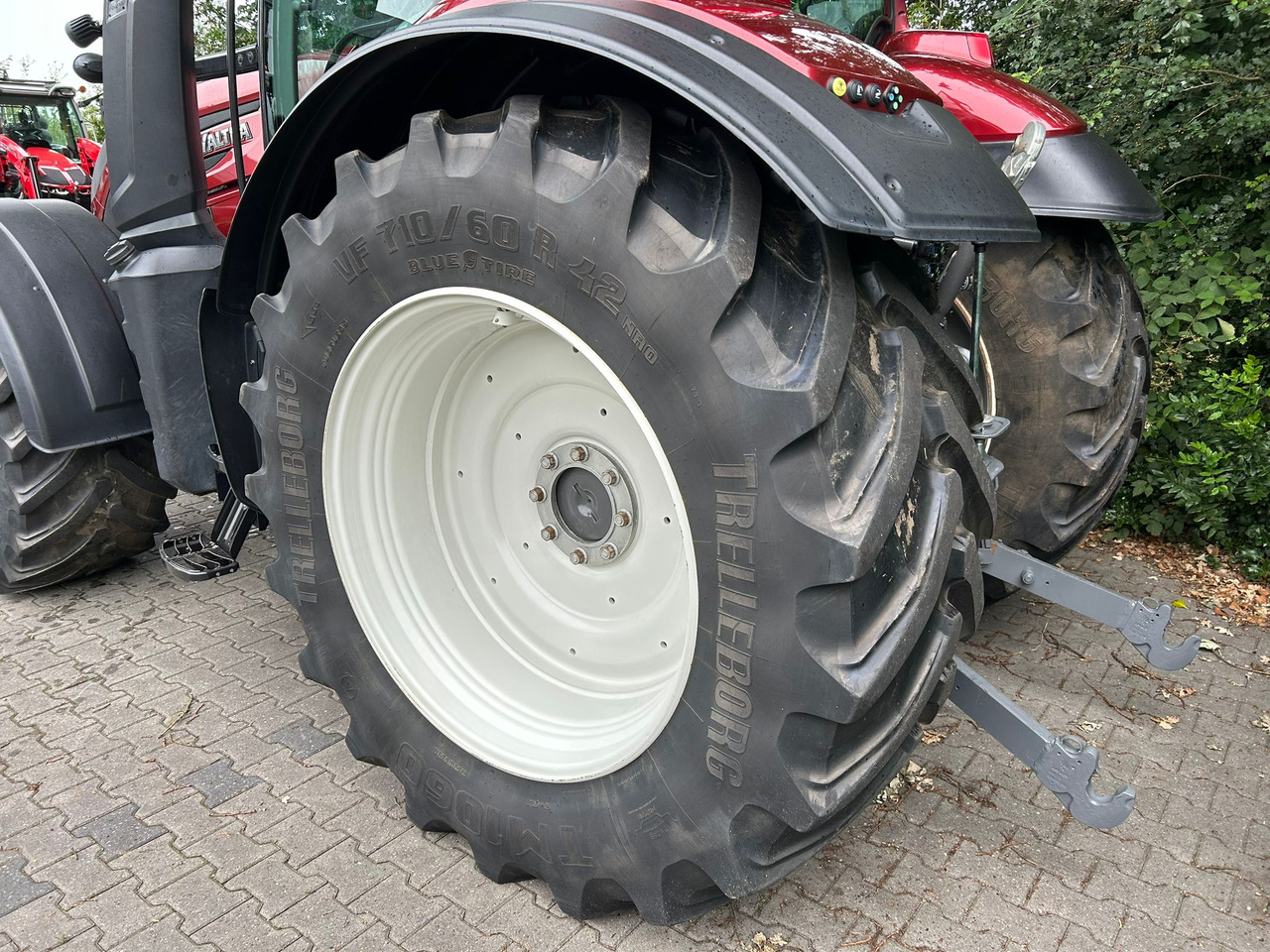 Tractor Valtra T214 Direct