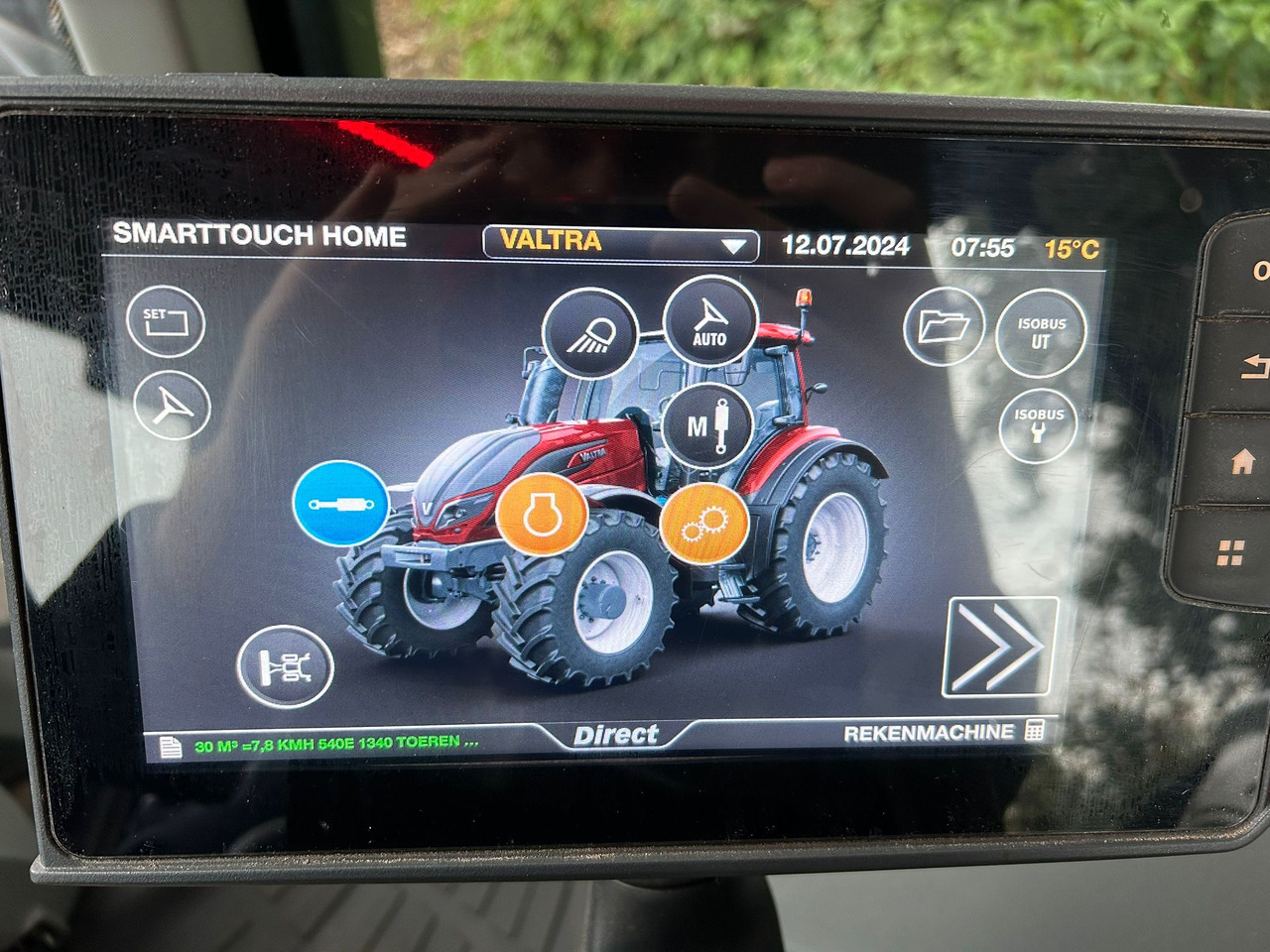 Tractor Valtra T214 Direct