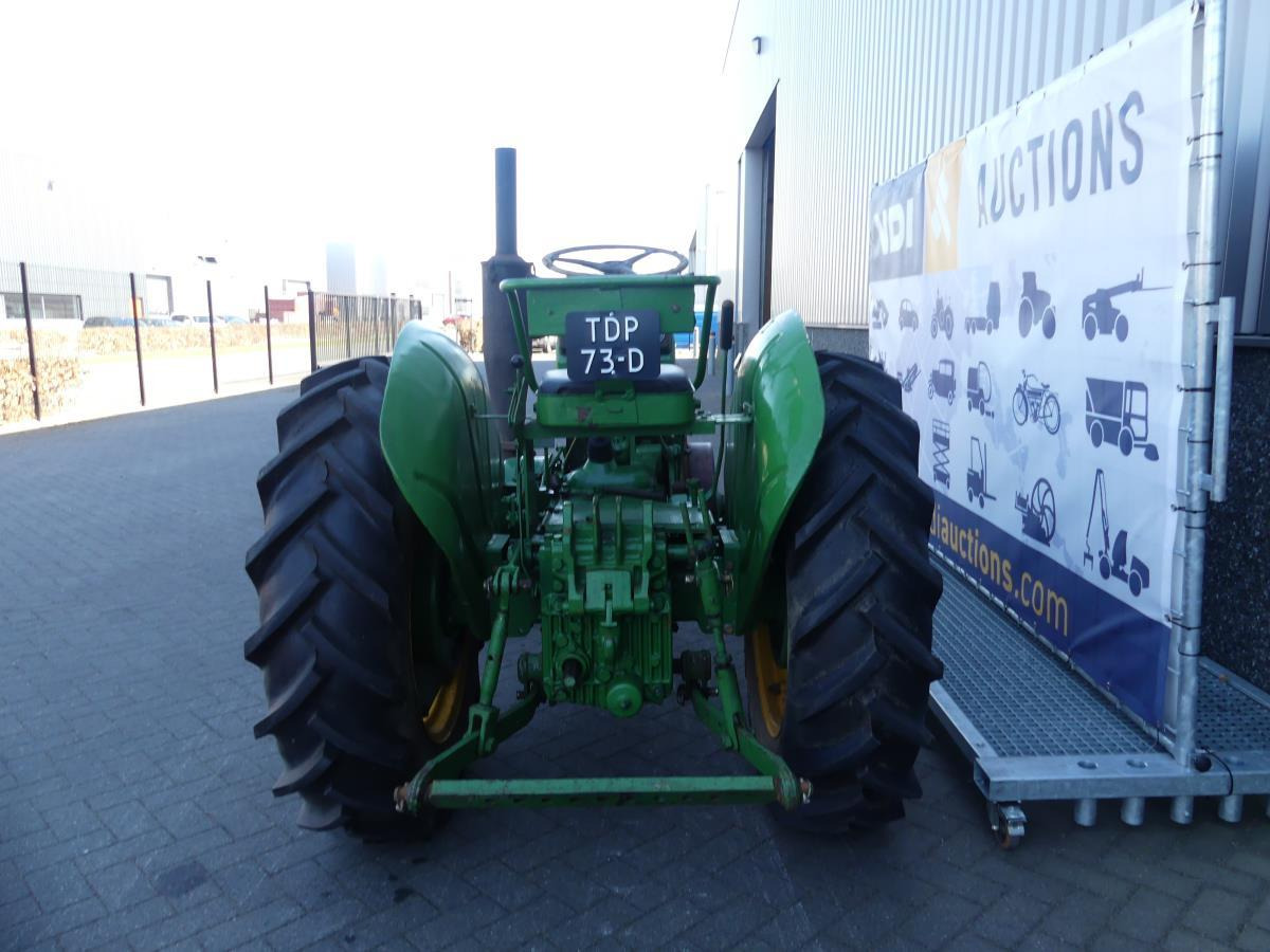 Tractor Vierzon 201