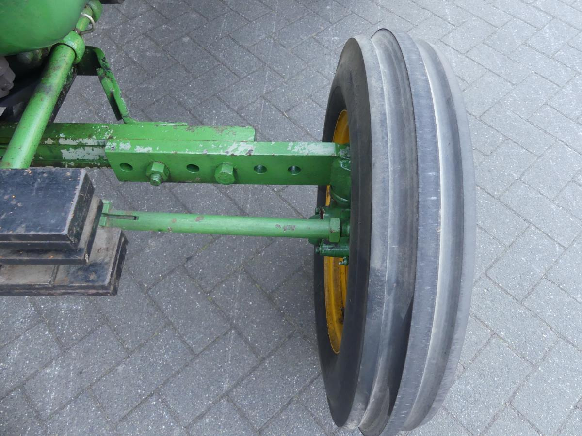 Tractor Vierzon 201