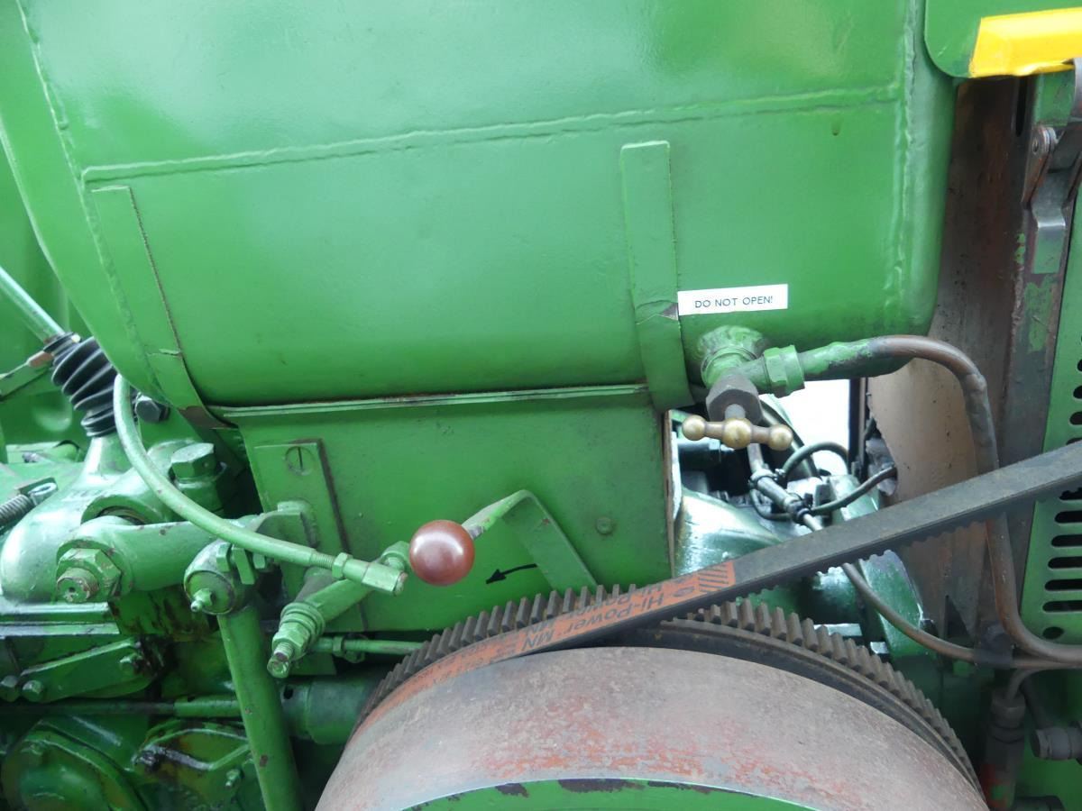 Tractor Vierzon 201