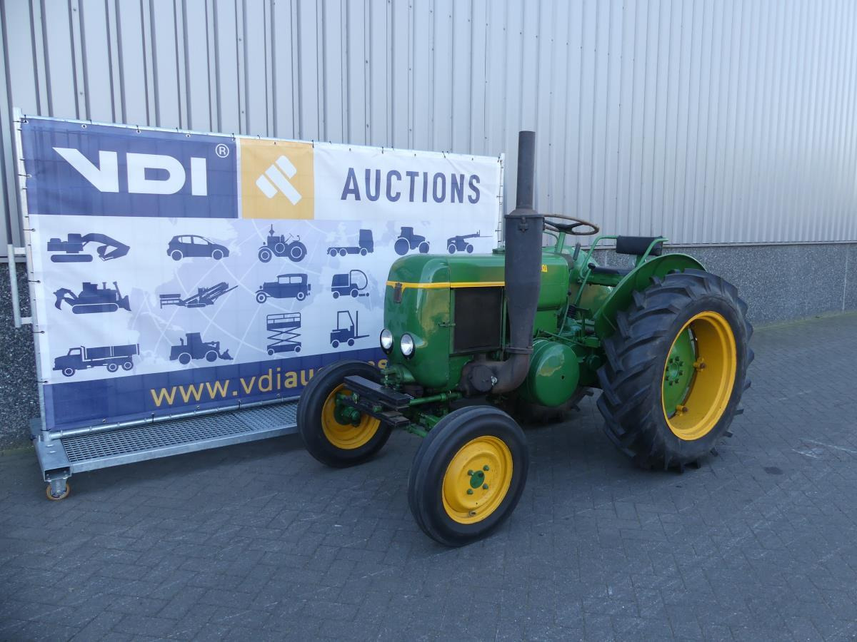 Tractor Vierzon 201