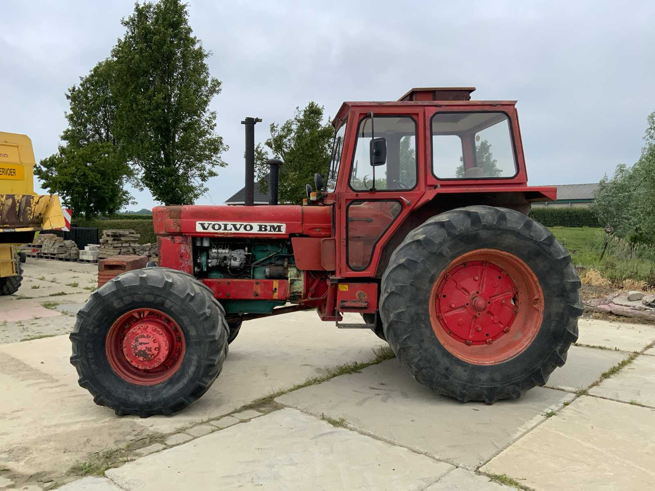 Tractor Volvo BM T 814 C