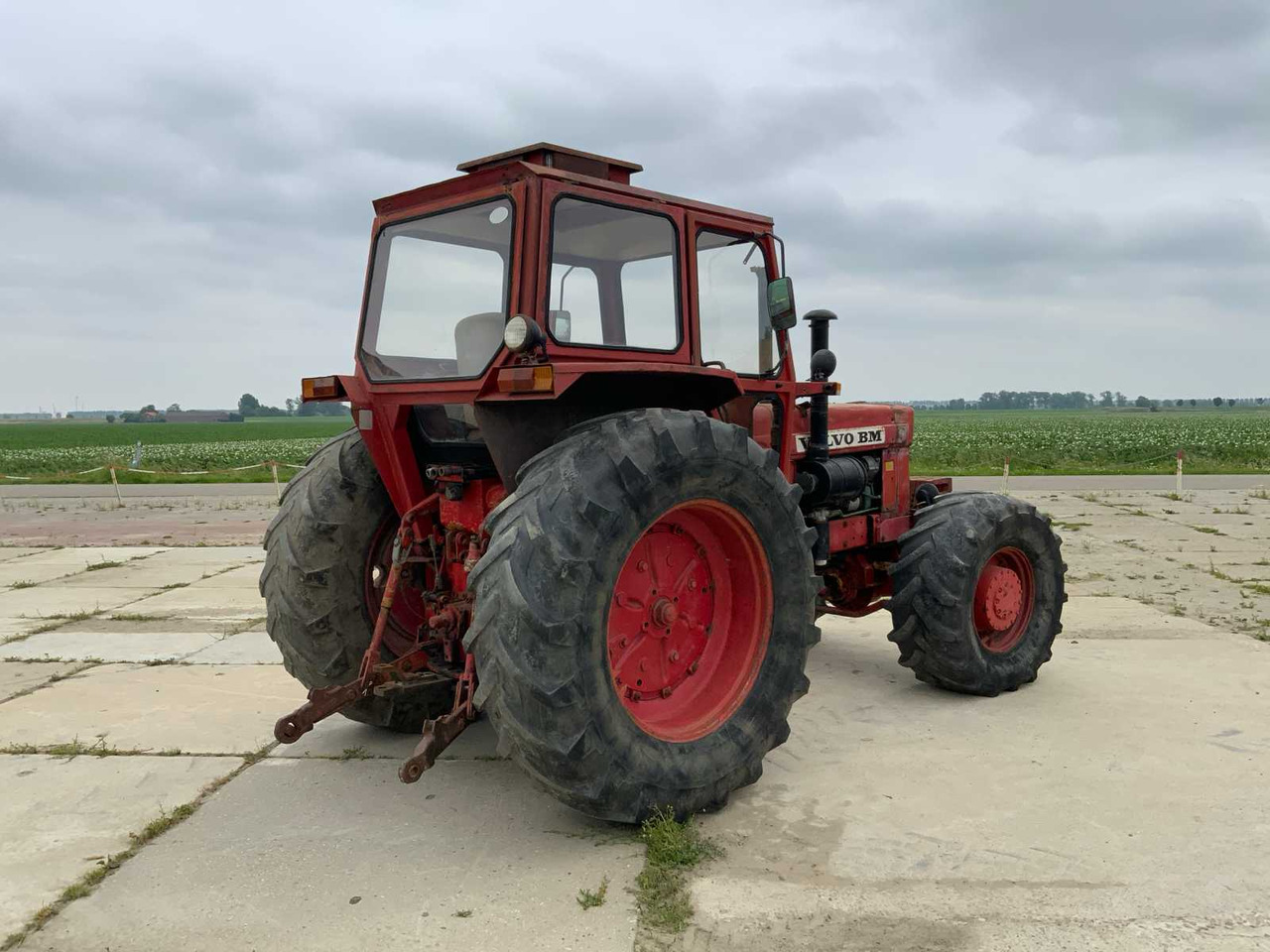 Tractor Volvo BM T 814 C