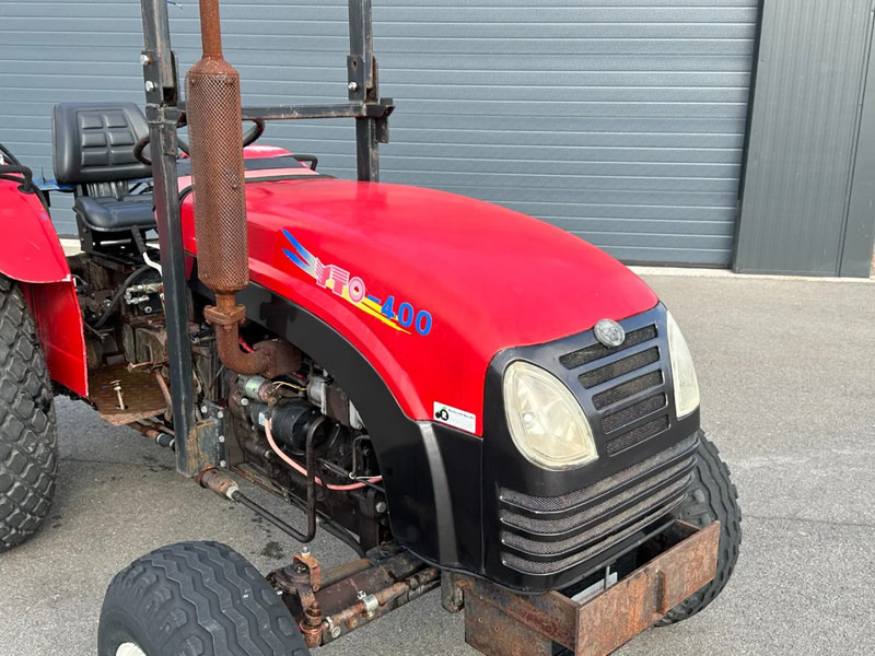 Tractor YTO 400 2-wd