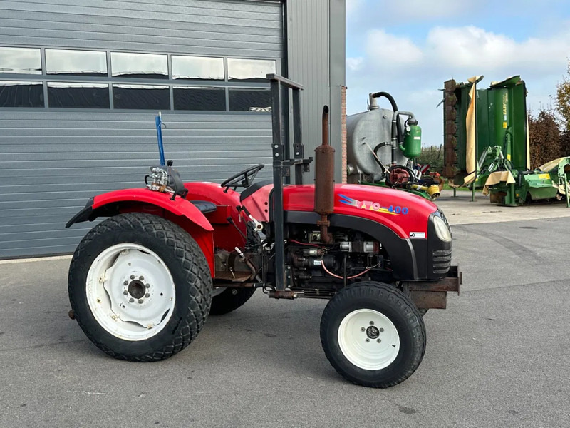 Tractor YTO 400 2-wd