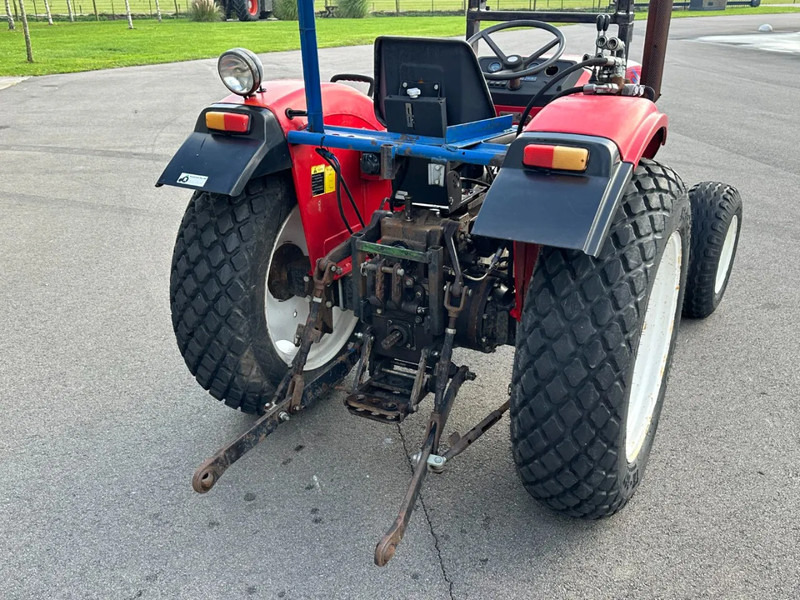 Tractor YTO 400 2-wd