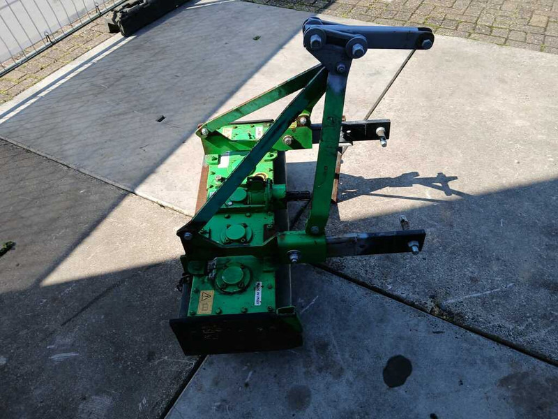 Tuinfrees Trer MTZ 100