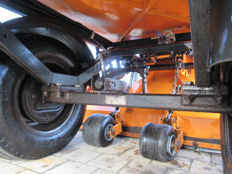 Tuinfrees Votex VT420 Veeg-zuigmachine Zuigwagen Saugwagen