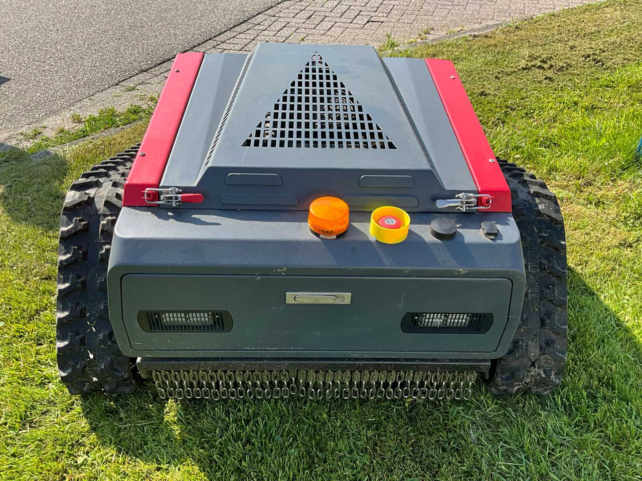 Tuinmachine Bluebird FM23-70