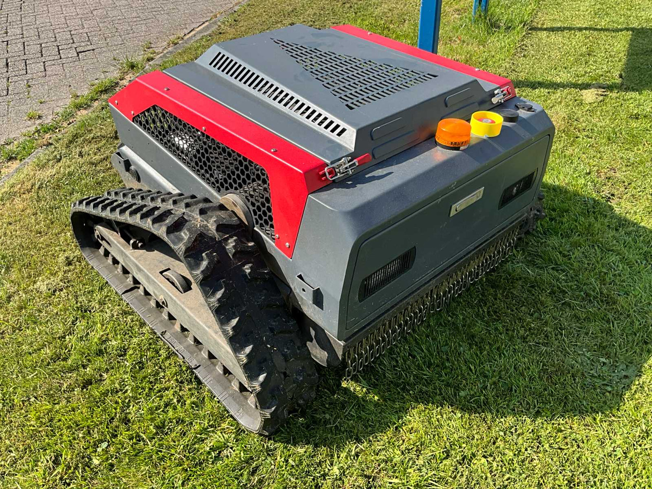 Tuinmachine Bluebird FM23-70