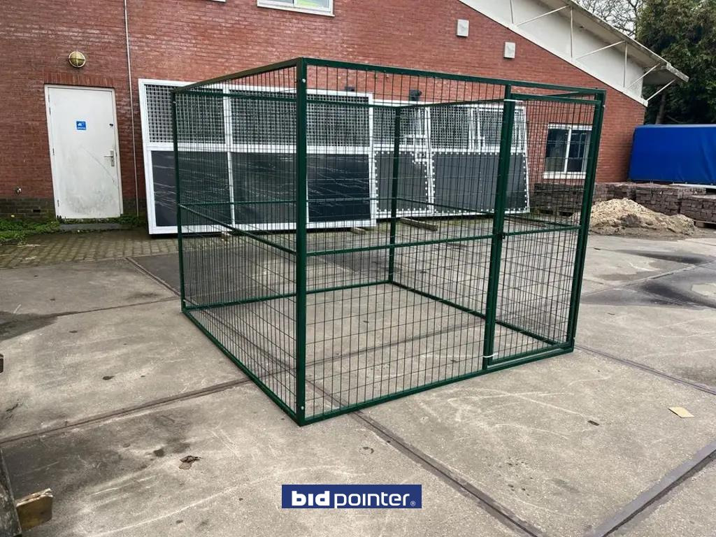 Tuinmachine HH Hondenkennel