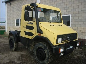 Unimog U90 - Landbouwmachine