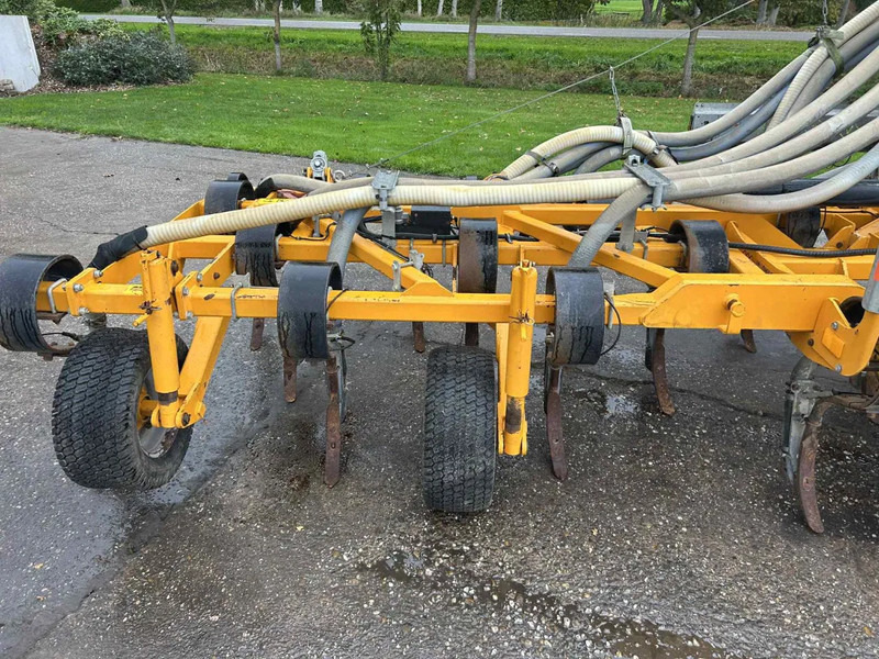 Landbouwmachine Veenhuis Terraject 300 8.10 Bouwlandbemester Injecteur