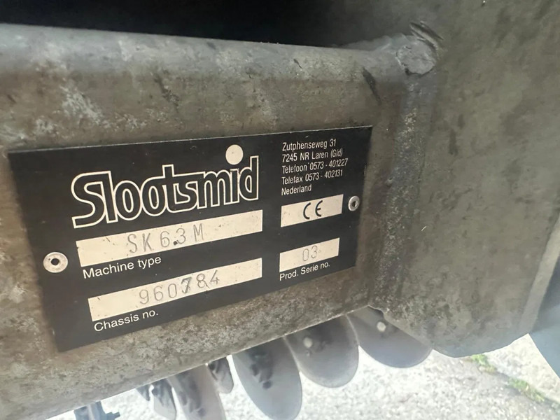 Landbouwmachine Veenhuis VMB 7500 + bemester slootsmid