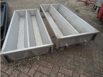 Veeteelt materiaal Nr. 3060 RVS doorloopbakken