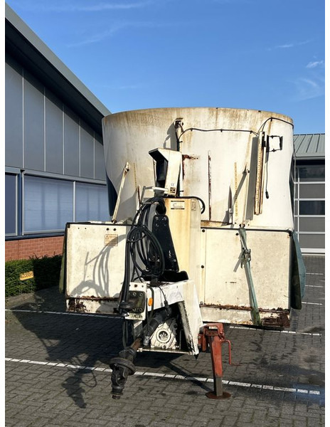 Veeteelt materiaal RMH RMH VR18 mengwagen