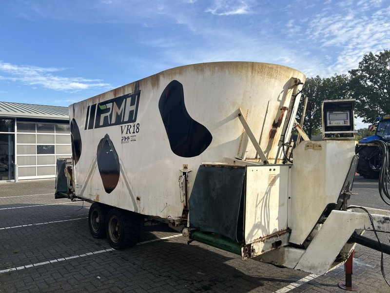 Veeteelt materiaal RMH RMH VR18 mengwagen