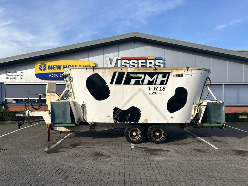 Veeteelt materiaal RMH RMH VR18 mengwagen
