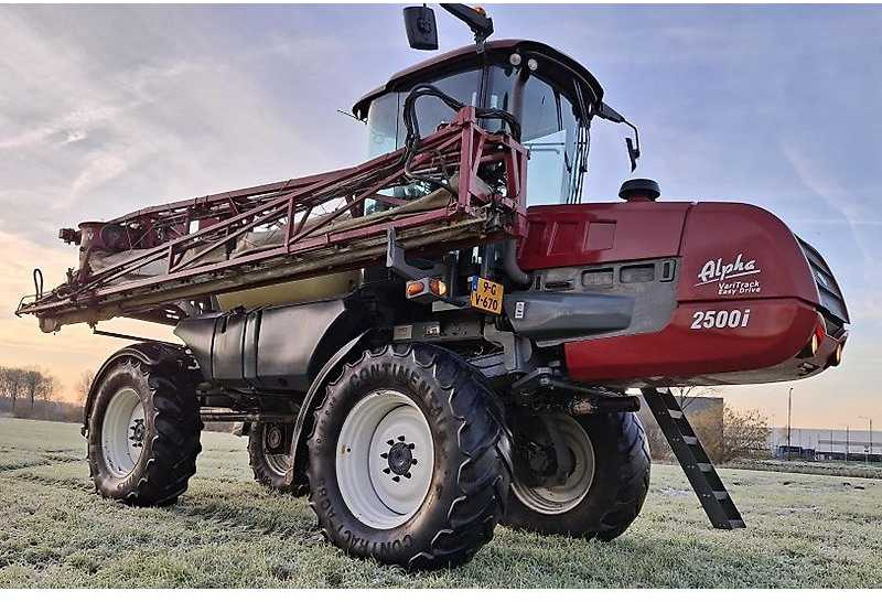 Veldspuit Hardi Alpha 2500i TWIN FORCE Vari Track