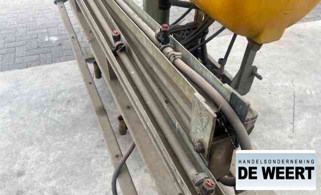 Veldspuit veldspuit 500 ltr , 12 m