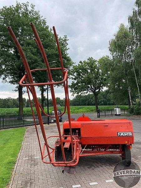 Vierkante balenpers Deutz-fahr HD400