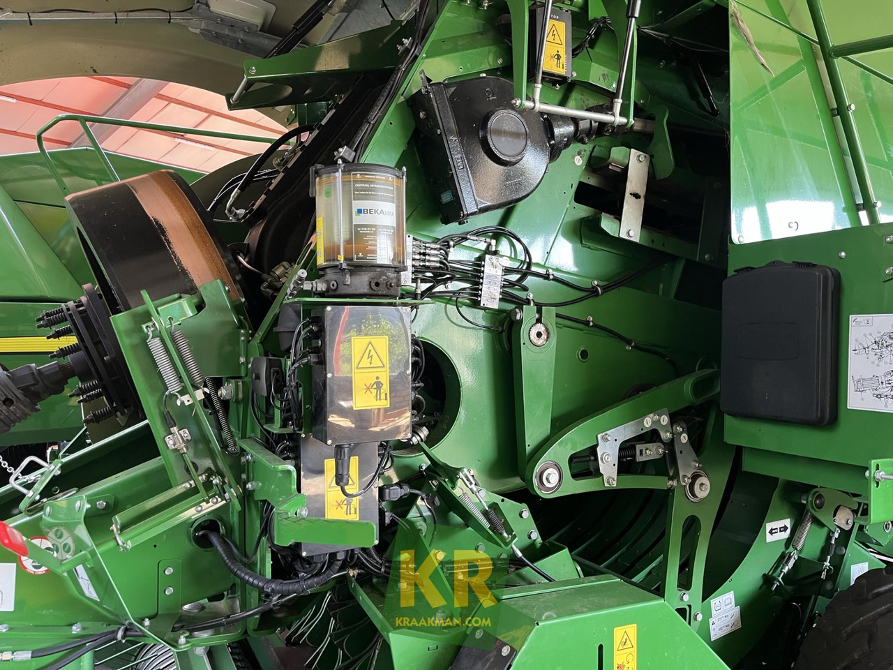 Vierkante balenpers John Deere L624