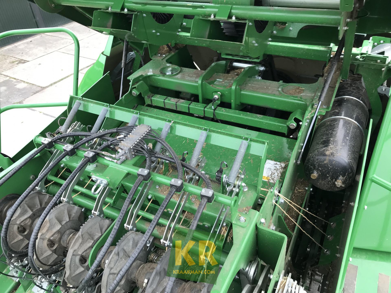 Vierkante balenpers L1524 John Deere