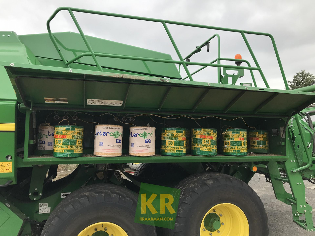 Vierkante balenpers L1524 John Deere