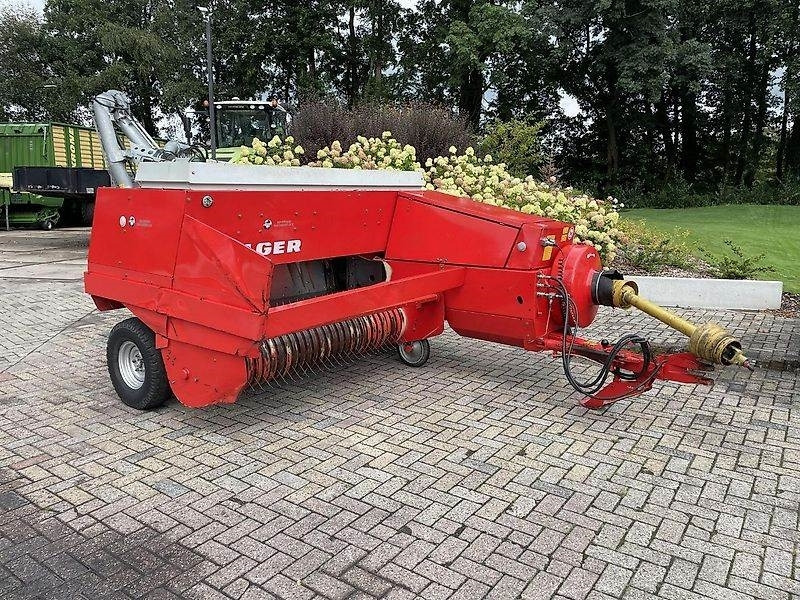Vierkante balenpers Welger AP 830