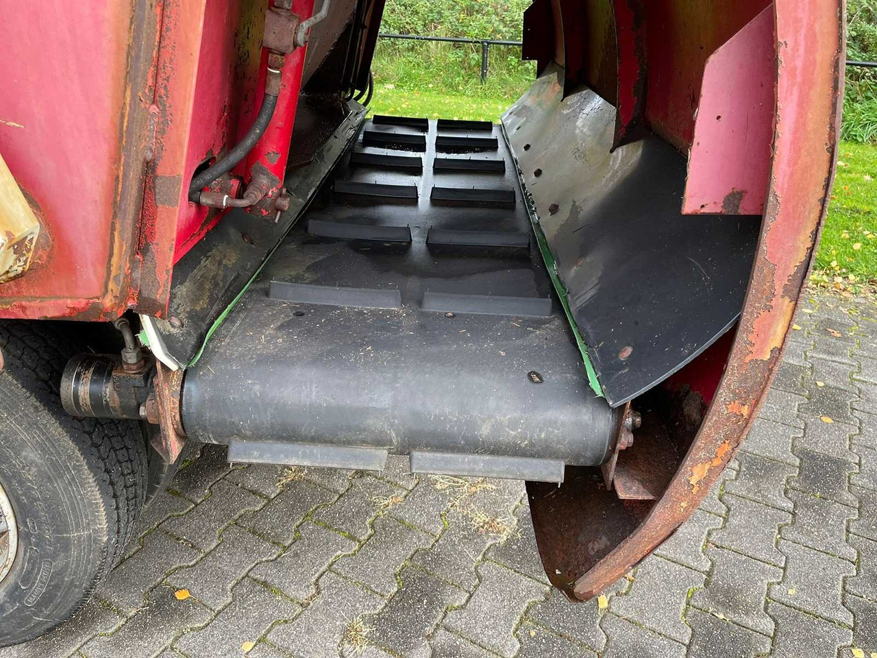 Voermengwagen BVL V-Mix 12 LS Plus