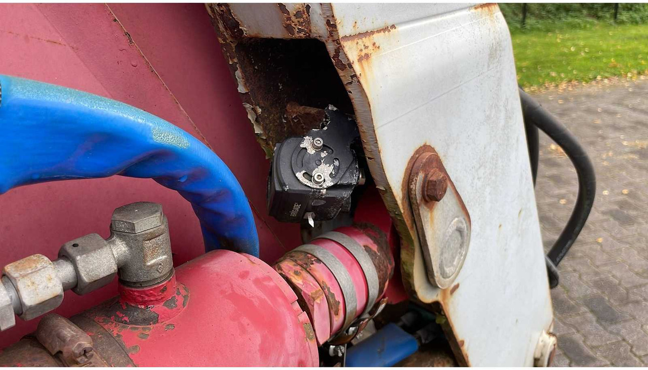 Voermengwagen BVL V-Mix 12 LS Plus