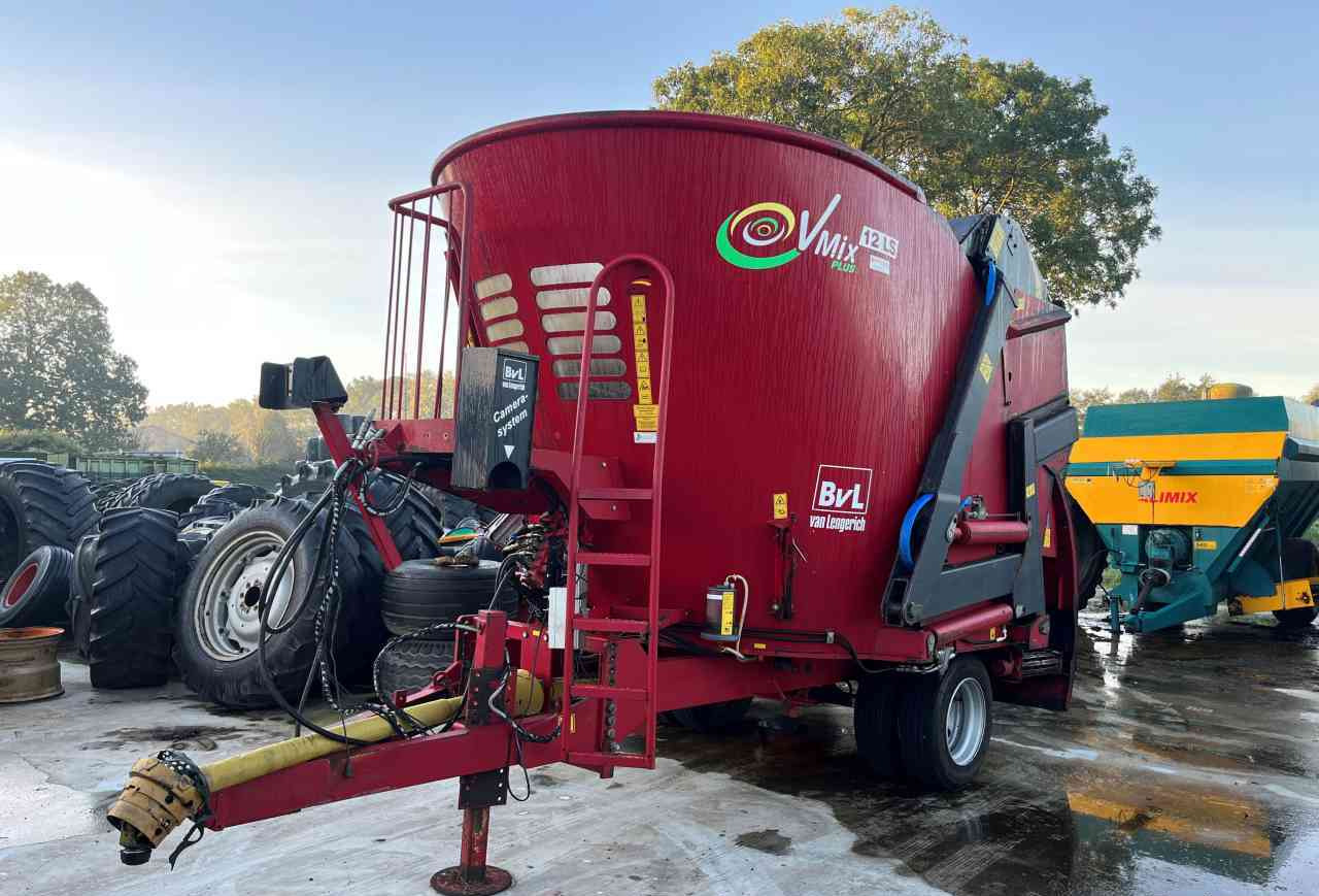 Voermengwagen BVL V-Mix 12 LS Voermengwagen Voermachines